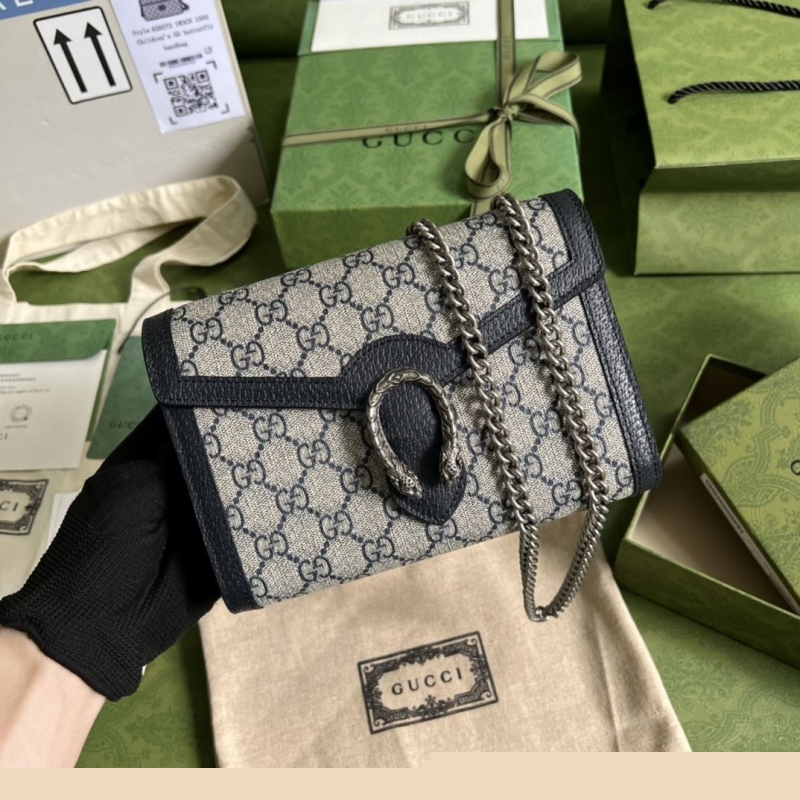 G*u*i wallets & purse
